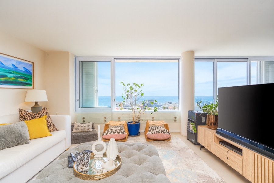 To Let 4 Bedroom Property for Rent in Fresnaye Western Cape